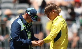 Connolly ruled out of Australia’s T20Is against Pakistan with fractured hand