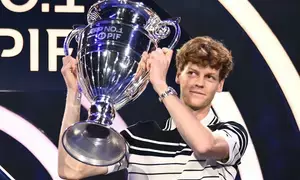 Sinner recieves the most special ATP Year-End No. 1 trophy in Turin