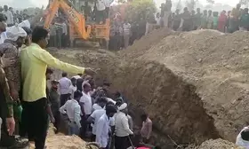 Four dead, many injured in mound collapse in UP’s Kasganj; CM Yogi expresses grief