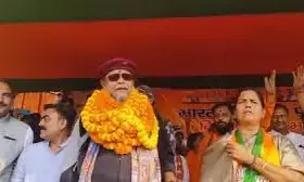 Mithun Chakrabortys purse stolen during rally in Jharkhand, repeated announcements made to return