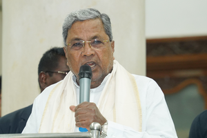 Siddaramaiah may reshuffle Cabinet after Ktaka bypolls