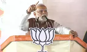 JMM-Cong-RJD looted funds sent by Centre for Jharkhands development: PM Modi