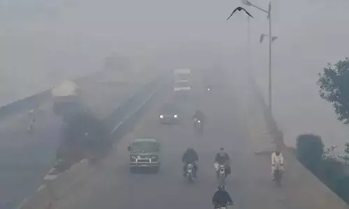 World’s Most Polluted City Lahore’s AQI Crosses 1900, Forcing People to Stay Indoors