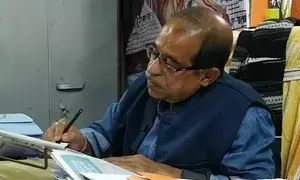 Barrackpore Municipality Vice-Chairman found dead at home, suicide note suggests blackmail (Lead)