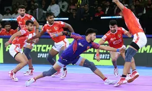 PKL Season 11: Exciting clash between Dabang Delhi and Gujarat Giants ends in well-earned tie