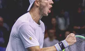 Davis Cup finals: Struff, Altmaier win as Germany beat Canada to storm into semis