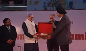 Invite everyone to visit J&K Pavilion in Delhi: Omar Abdullah