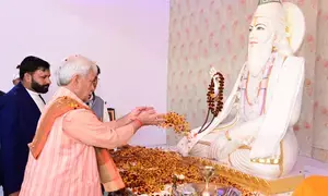 Unity of hearts & minds essential for peace & progress, says J&K Lt Governor