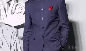 Sidhant Gupta brings back Nehru’s classic style with his iconic accessory