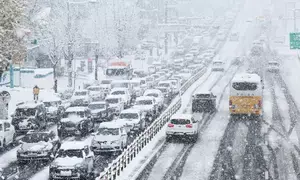 Seoul hit by heaviest snowfall in over 100 years causing injuries, traffic chaos