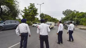 Gurugram Police issues number to keep an eye on traffic violations Gurugram Police issues number to keep an eye on traffic violations
