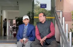 Rajasthan Minister stages protest in front of ED office against hospital encroachment Rajasthan Minister stages protest in front of ED office against hospital encroachment