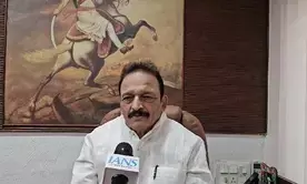 Congress leader calls ECI as PM’s ‘dog’; party shoots memo to Maha election chief