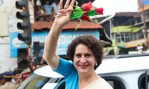No amount of thanks are enough, Priyanka tells Wayanads people on first post-victory visit (Lead)