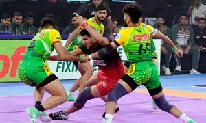 PKL Season 11: Devank, Ayan, and Shubham shine as Patna Pirates crush Bengaluru Bulls by 25 Points
