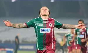 ISL 2024-25: Cummings’ late goal helps Mohun Bagan SG overcome spirited Chennaiyin FC