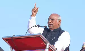 Rahul Gandhi not dividing, but uniting India with caste census demand, asserts Kharge (Lead)