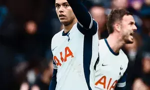 PL: Tottenham Hotspur held to frustrating 1-1 draw against 10-man Fulham