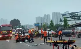 One dead in 14-car pileup on icy highway in South Korea