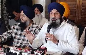 Akali leader questions cop’s ‘link’ with militant who fired at Sukhbir Badal