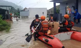 Indonesia: Flash floods, landslides in West Java leave five dead, seven missing
