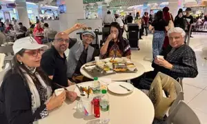 Shabana Azmi-Javed Akhtar indulge into ‘masala dosa’ in this Southeast Asian country