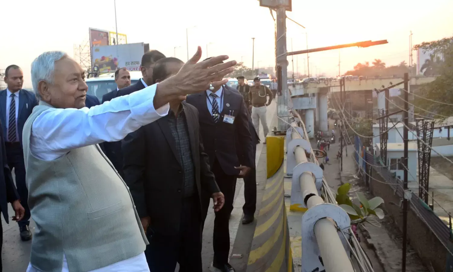 Bihar CM Nitish Kumar inspected the projects under construction near Patna Junction