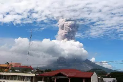 87,000 people to be evacuated due to Philippine volcano eruption