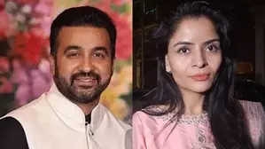 Raj Kundra Porn Case: Gehana Vashisht claims to have seen Raj Kundra’s family photo on the meeting premises