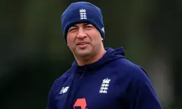 Kent appoints Adam Hollioake as head coach of mens team