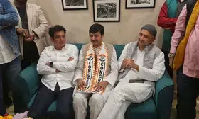 AAP ignored Muslims rights: Seelampur MLA Abdul Rehman quits party, joins Congress