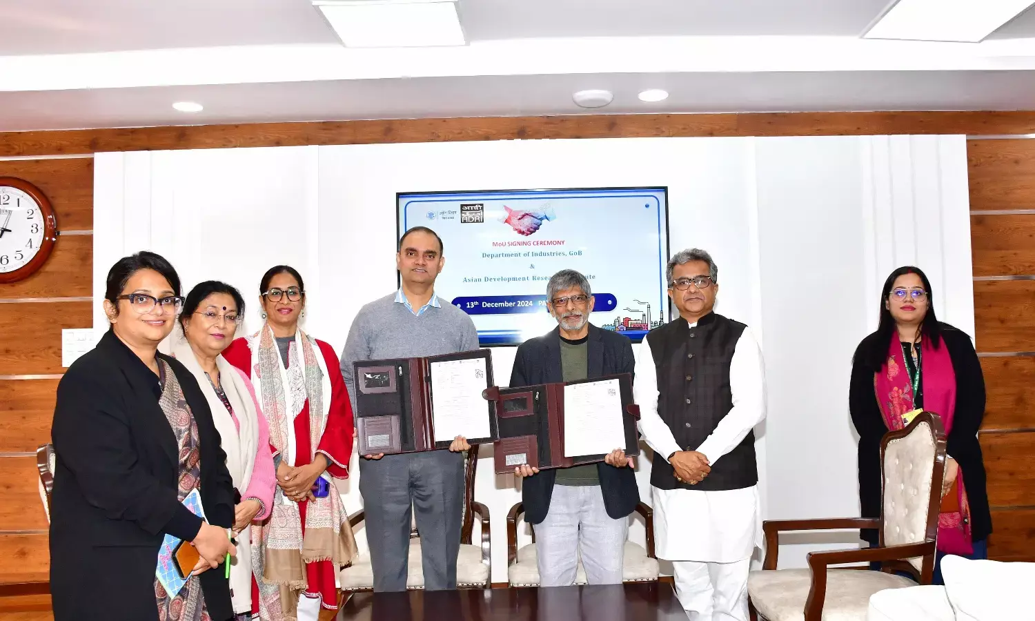 Focusing Reforms in Industry and Employment: MoU signed between Bihar Government and Asian Development Research Institute (ADRI)