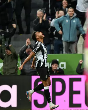 Premier League: Murphy brace powers Newcastle Utd’s 4-0 thumping of Leicester City