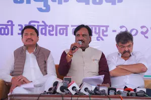 Maha Oppn to boycott customary CM tea meet, cites rising farmers distress, atrocities against Dalits