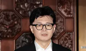 South Koreas ruling party leader cancels press conference amid calls for resignation