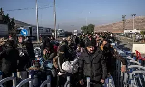 Over 7,600 Syrians return from Turkiye in five days after Assads downfall: minister