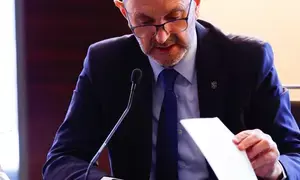 Spanish football federation elects Louzan as new president, despite ongoing legal case