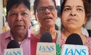 Mumbai: People get Ayushman cards in Borivali, hail PM Modi for ‘good scheme