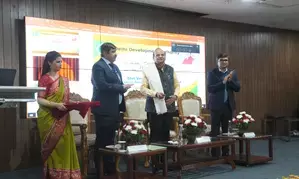 Delhi L-G honours DDA officials for efforts during G20 Summit