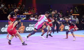 PKL 11: Arjun Deshwal’s 17 points keep Jaipur Pink Panthers’ playoff hopes alive