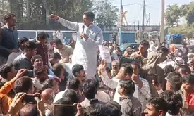 Farmers protest in Indore against substandard Chinese garlic imports