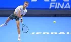 Next Gen ATP Finals: Van Asche, Michelsen make winning start on opening day