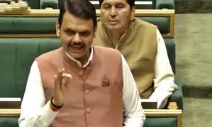 Zero tolerance against extortion from investors, says Fadnavis