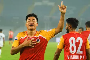 ISL 2024-25: Momentum-fueled Jamshedpur, East Bengal set to clash in Kolkata