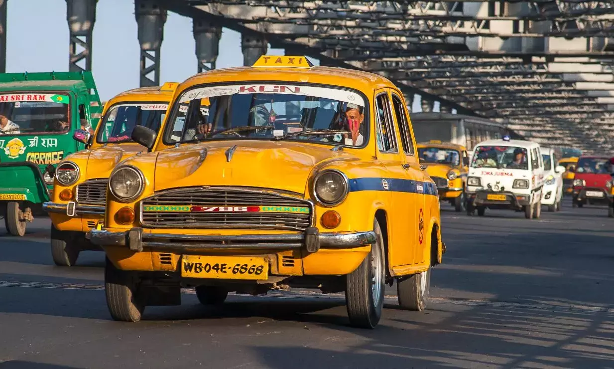 Kolkatas identity yellow taxi on the way of disappearing! what is the reason?