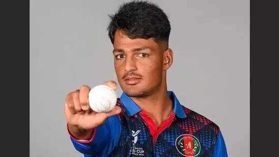 Mumbai Indians bet on this 18-year-old young player, he made splash before IPL, know who this shining star is? Mumbai Indians bet on this 18-year-old young player, he made splash before IPL, know who this shining star is?