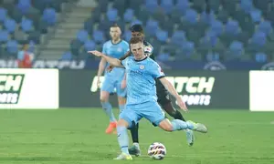 ISL 2024-25: Mumbai City FC prevail over Chennaiyin with fourth consecutive clean sheet