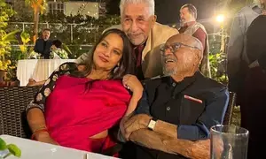 Photos from Shyam Benegals last birthday resurfaces after his demise