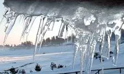 Christmas revellers to miss snowfall as icicles create magic of prisms in Kashmir