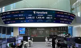 Seoul shares close nearly flat amid weak US consumption data